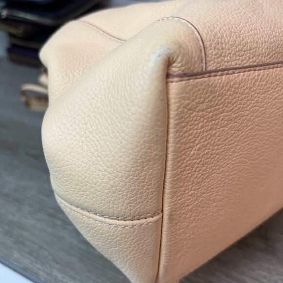 Coach 33728 Embossed Horse and Carriage Edie Shoulder Bag - Picture 4 of 8